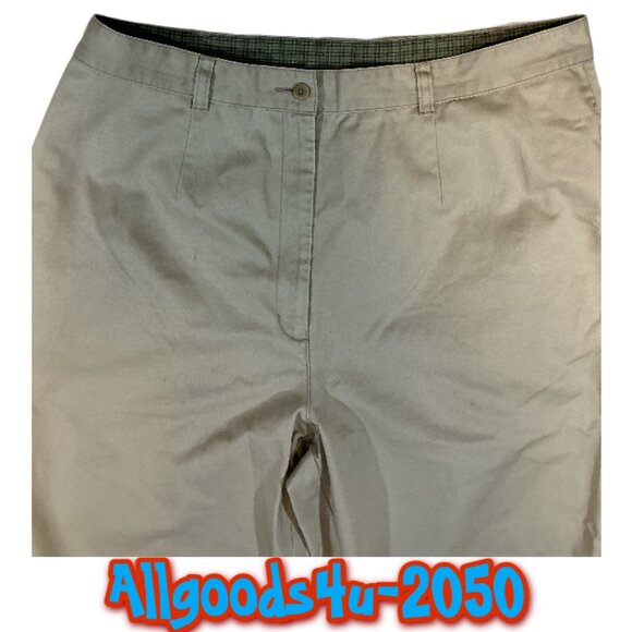 L.L. Bean Khaki Chino Pants Women’s Size 18R Cotton Casual Workwear - Picture 2 of 9